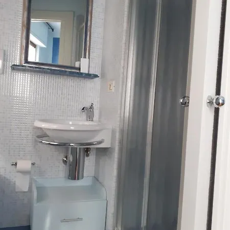 ゲストハウス Affittacamere Roberto シローロ