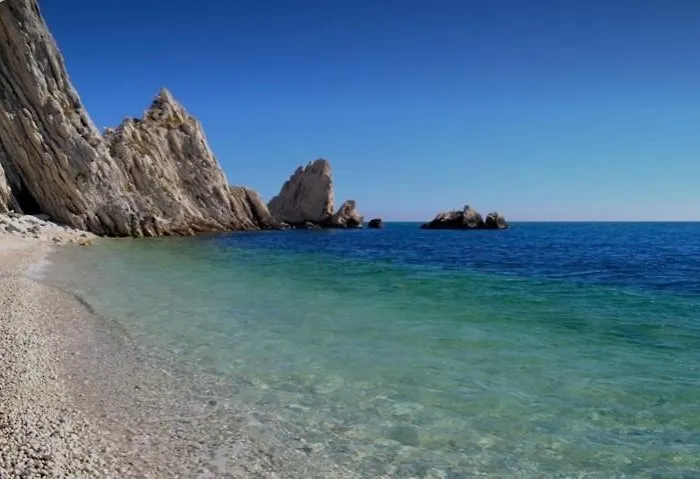 Πανσιόν Affittacamere Roberto Sirolo